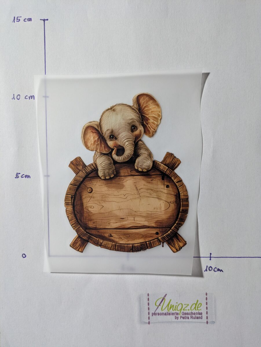 Bügelbild Elefant mit Holzfass